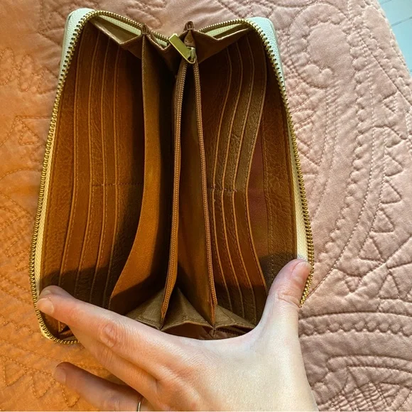 Floral Fossil wallet - Picture 3 of 3